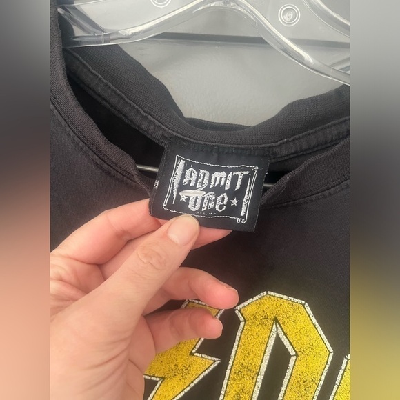 ACDC Let There Be Rock T-shirt - Picture 2 of 4